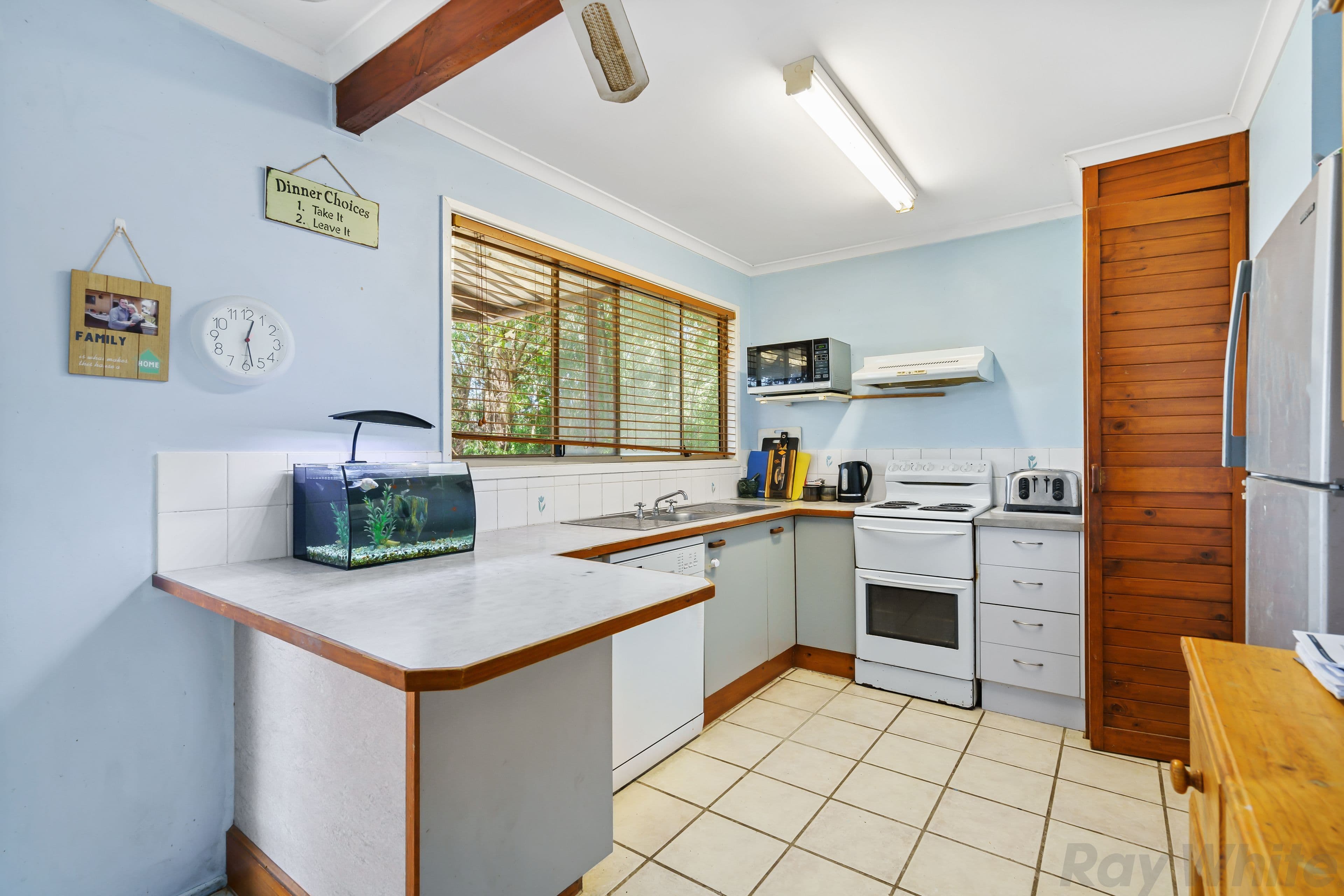 41 Jania Street, Redland Bay QLD 4165, Redland Bay - Thumbnail 4