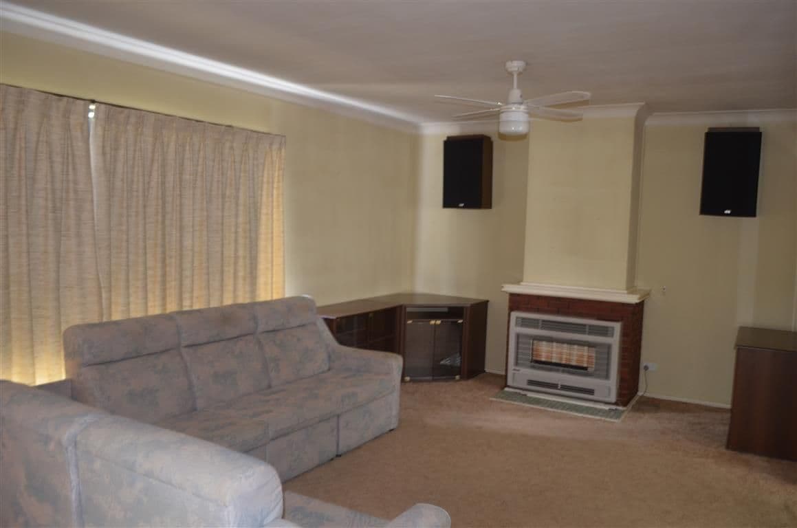 39 Sunnyside Avenue, Batlow - Thumbnail 2