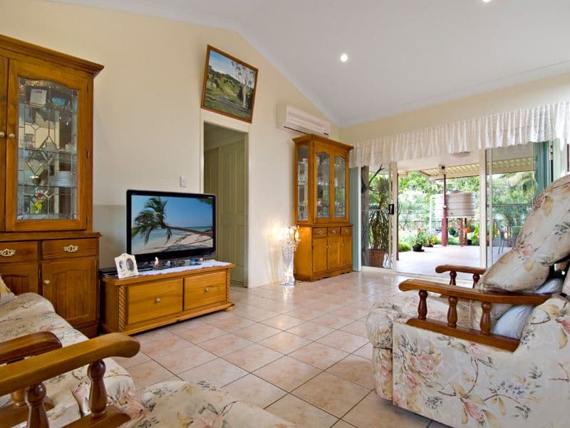 10 Ghostgum Close, LITTLE MOUNTAIN QLD 4551, Little Mountain - Thumbnail 5