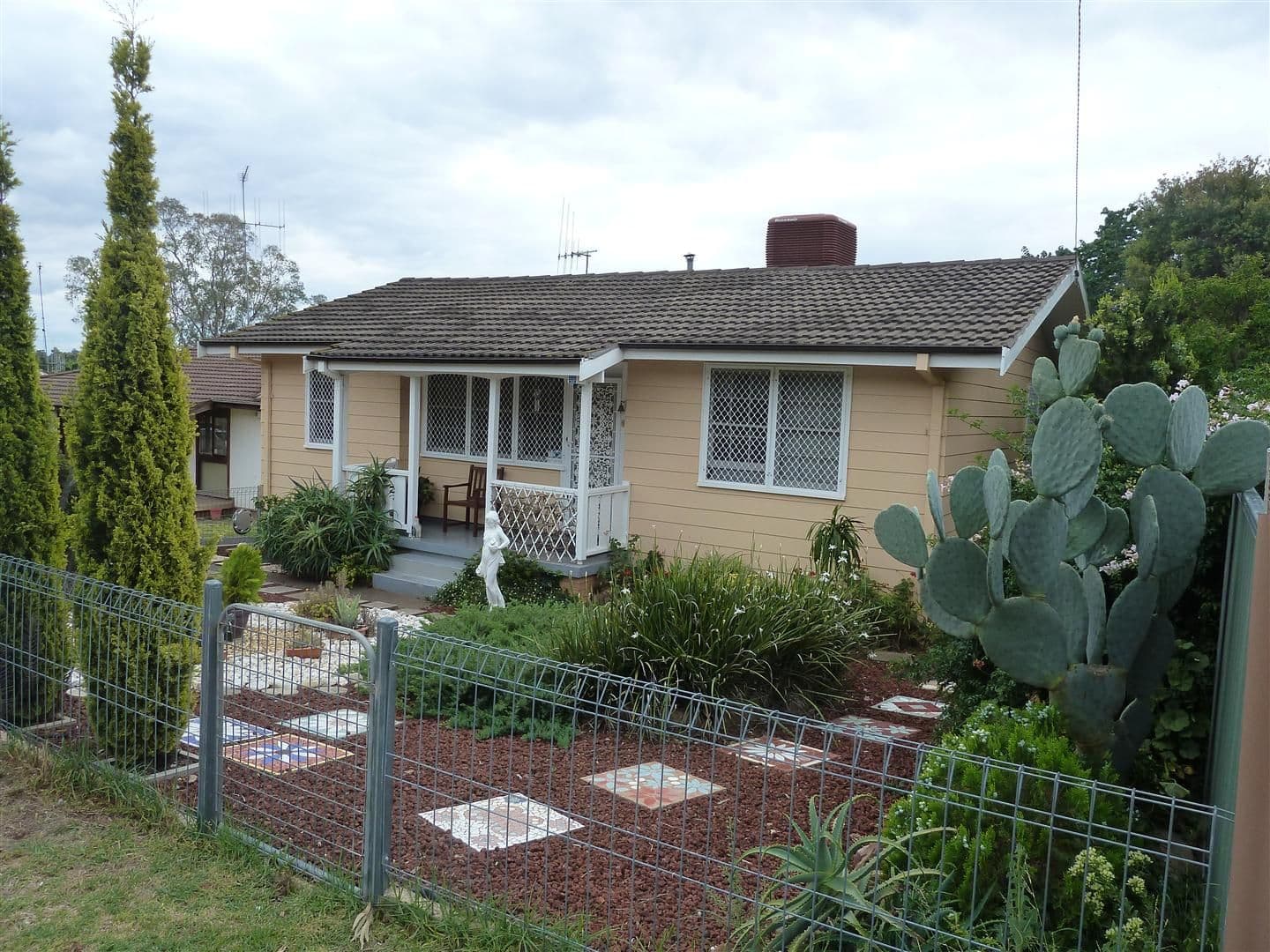 32 Callaghan Street, PARKES NSW 2870, Parkes - Thumbnail 2