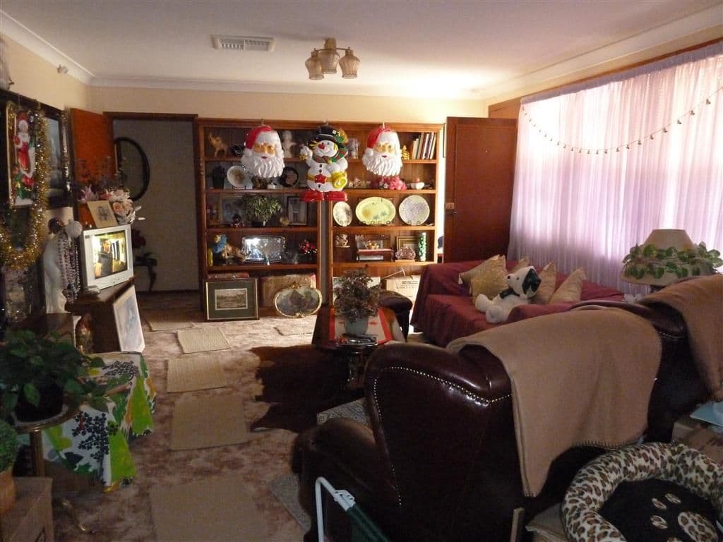 32 Callaghan Street, PARKES NSW 2870, Parkes - Thumbnail 3