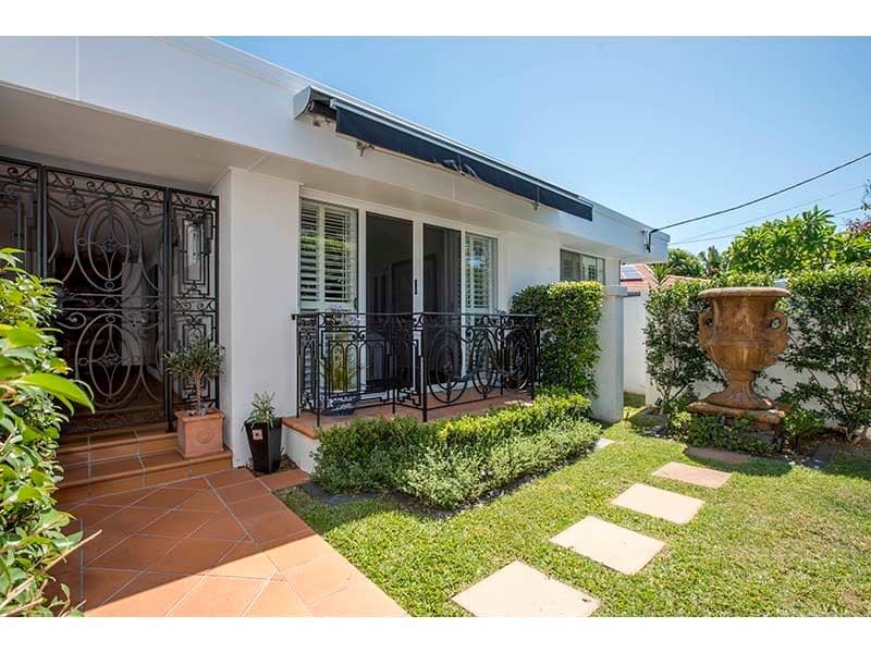 36 Rapallo Avenue, Isle Of Capri QLD 4217, Isle Of Capri - Thumbnail 7