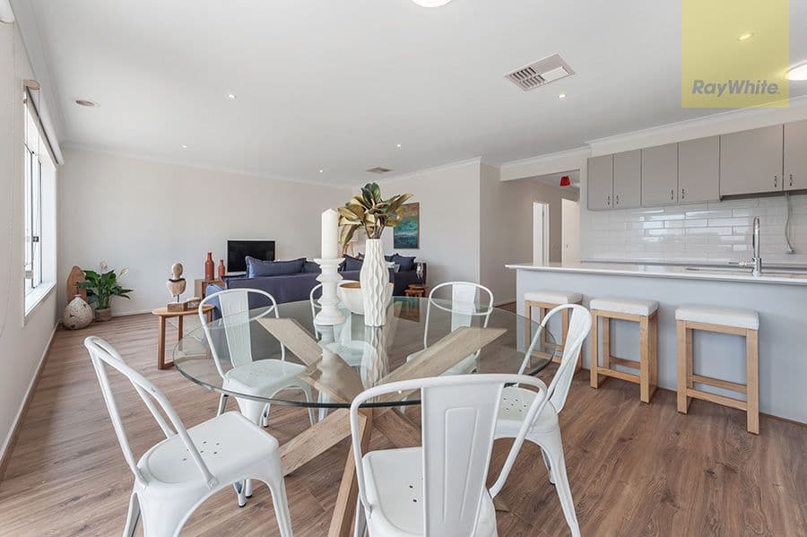 6 Dacite Way, CRAIGIEBURN VIC 3064, Craigieburn - Thumbnail 4