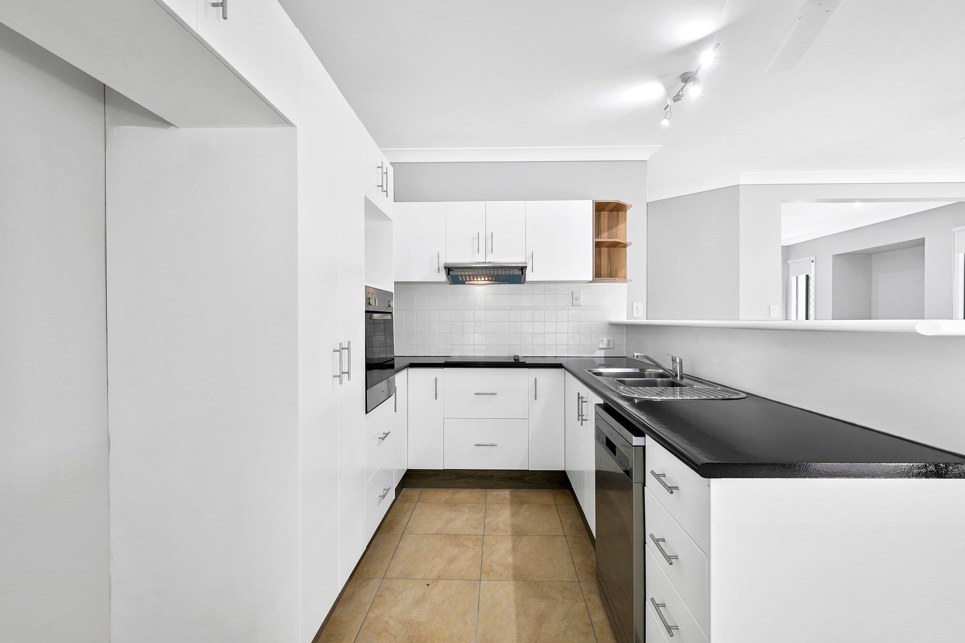 4 Walgan Close, Bentley Park QLD 4869, Bentley Park - Thumbnail 4