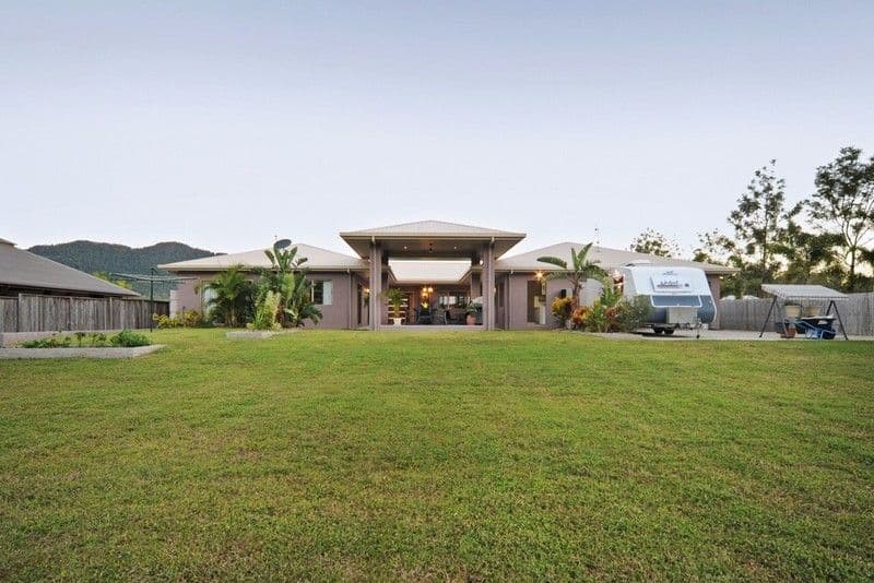 70 Galbraith Park Drive, CANNONVALE QLD 4802, Cannonvale - Thumbnail 5