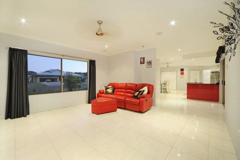 70 Galbraith Park Drive, CANNONVALE QLD 4802, Cannonvale - Thumbnail 6