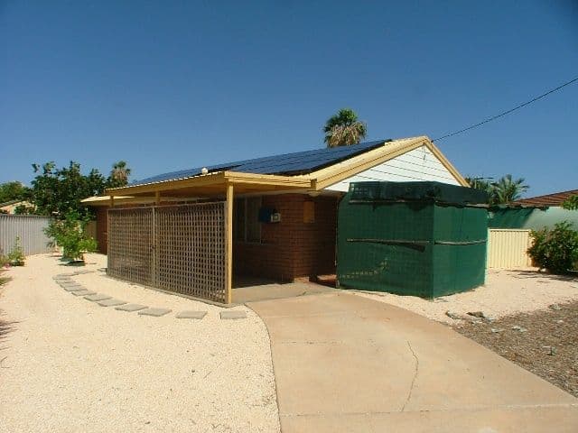98 David Brand Drive, CARNARVON WA 6701, Brockman - Thumbnail 2