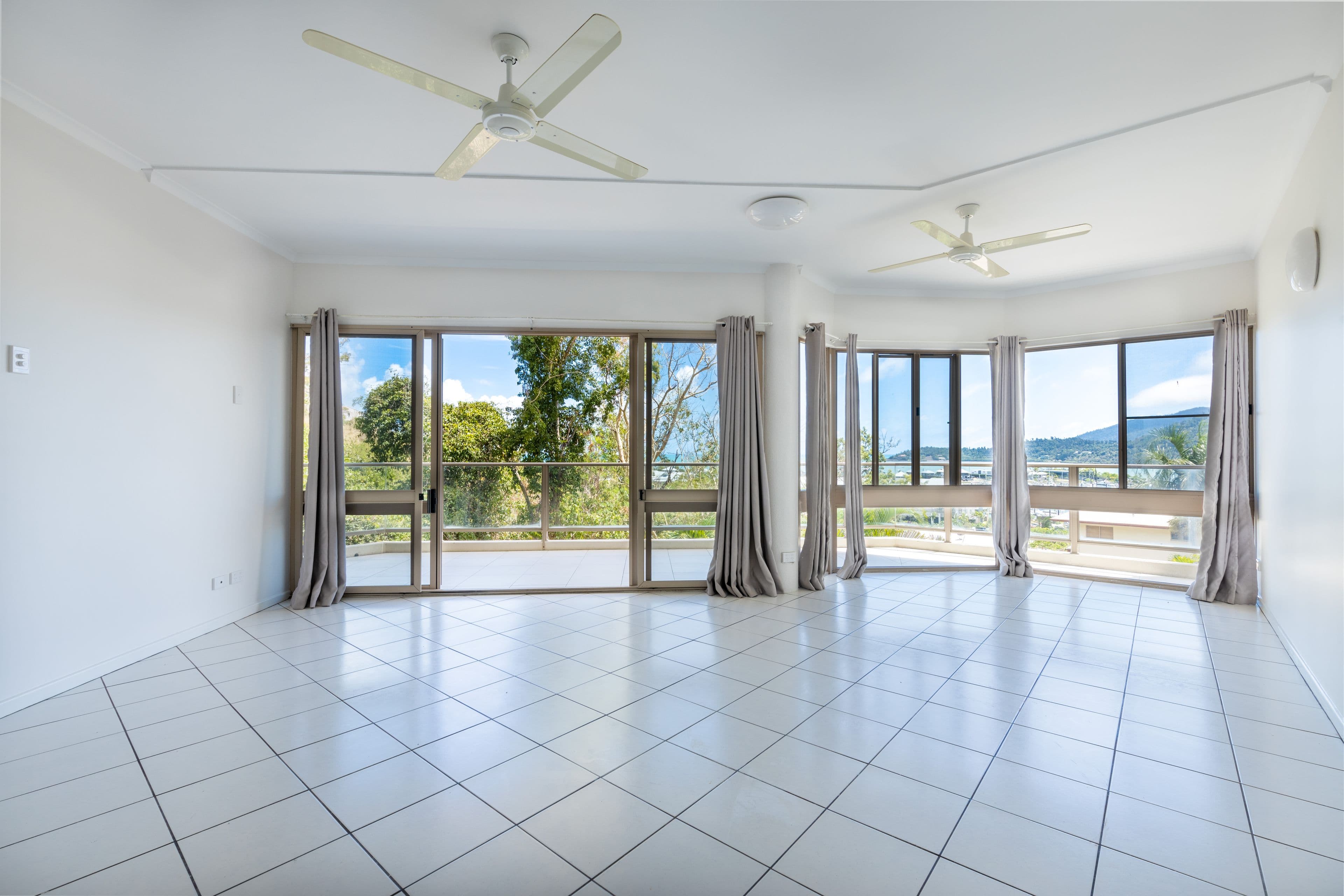 15 Hermitage Drive, Airlie Beach QLD 4802, Airlie Beach - Thumbnail 2