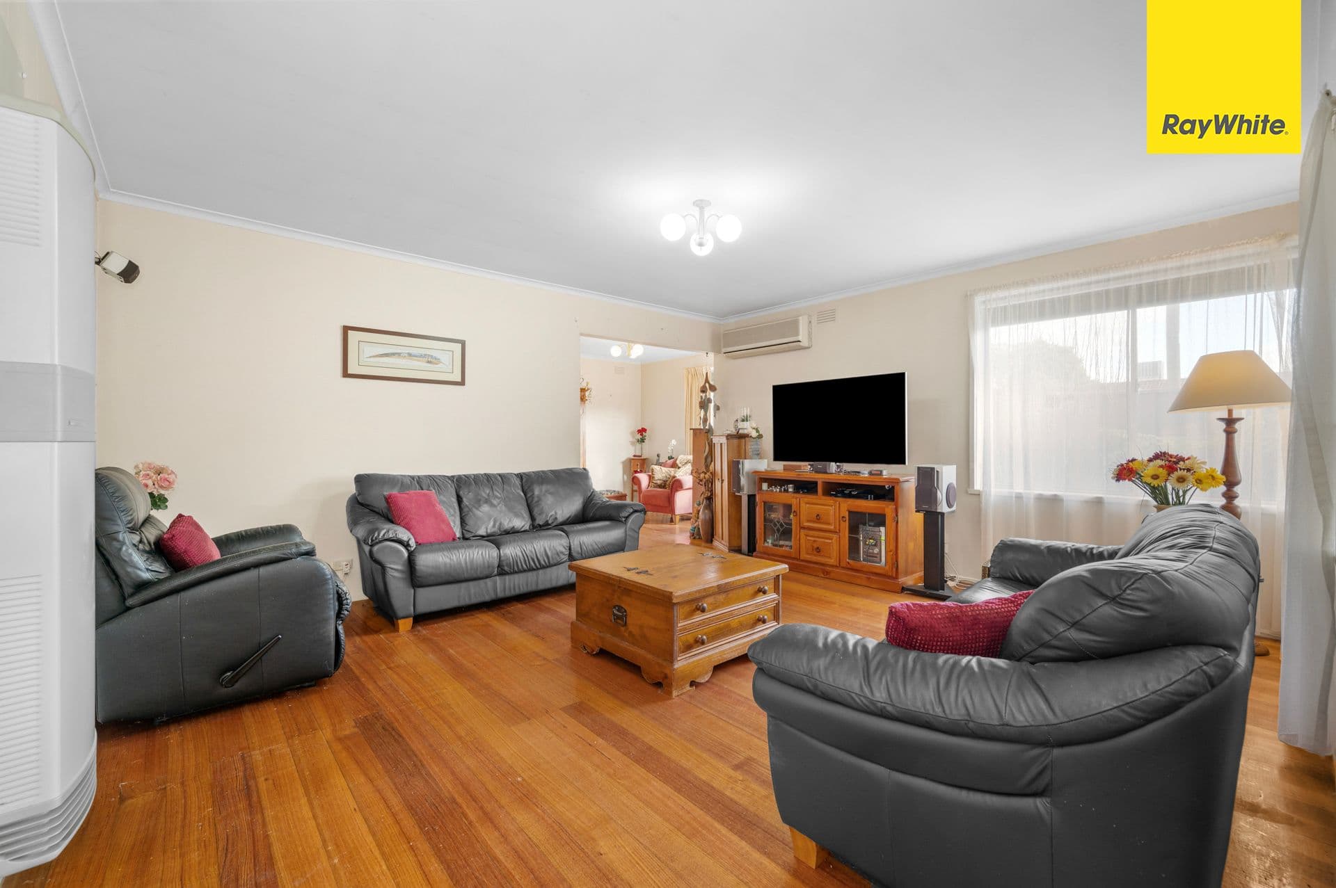 37 Blackwood Drive, Melton South VIC 3338, Melton South - Thumbnail 3