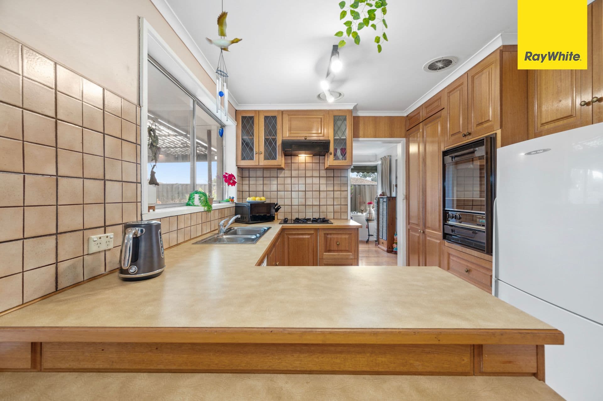 37 Blackwood Drive, Melton South VIC 3338, Melton South - Thumbnail 5