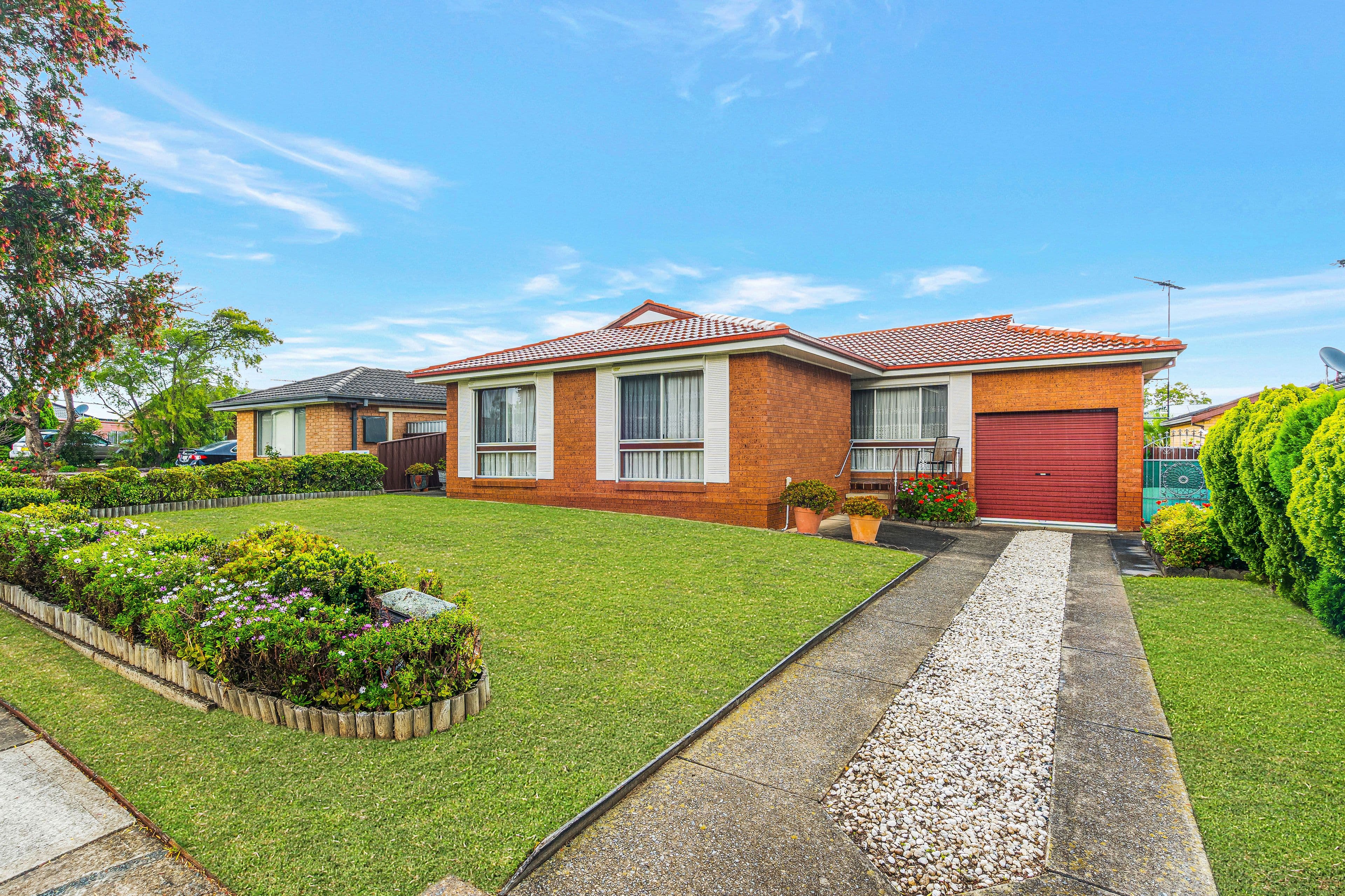 12 Hillend Place, Wakeley NSW 2176, Wakeley - Thumbnail 2