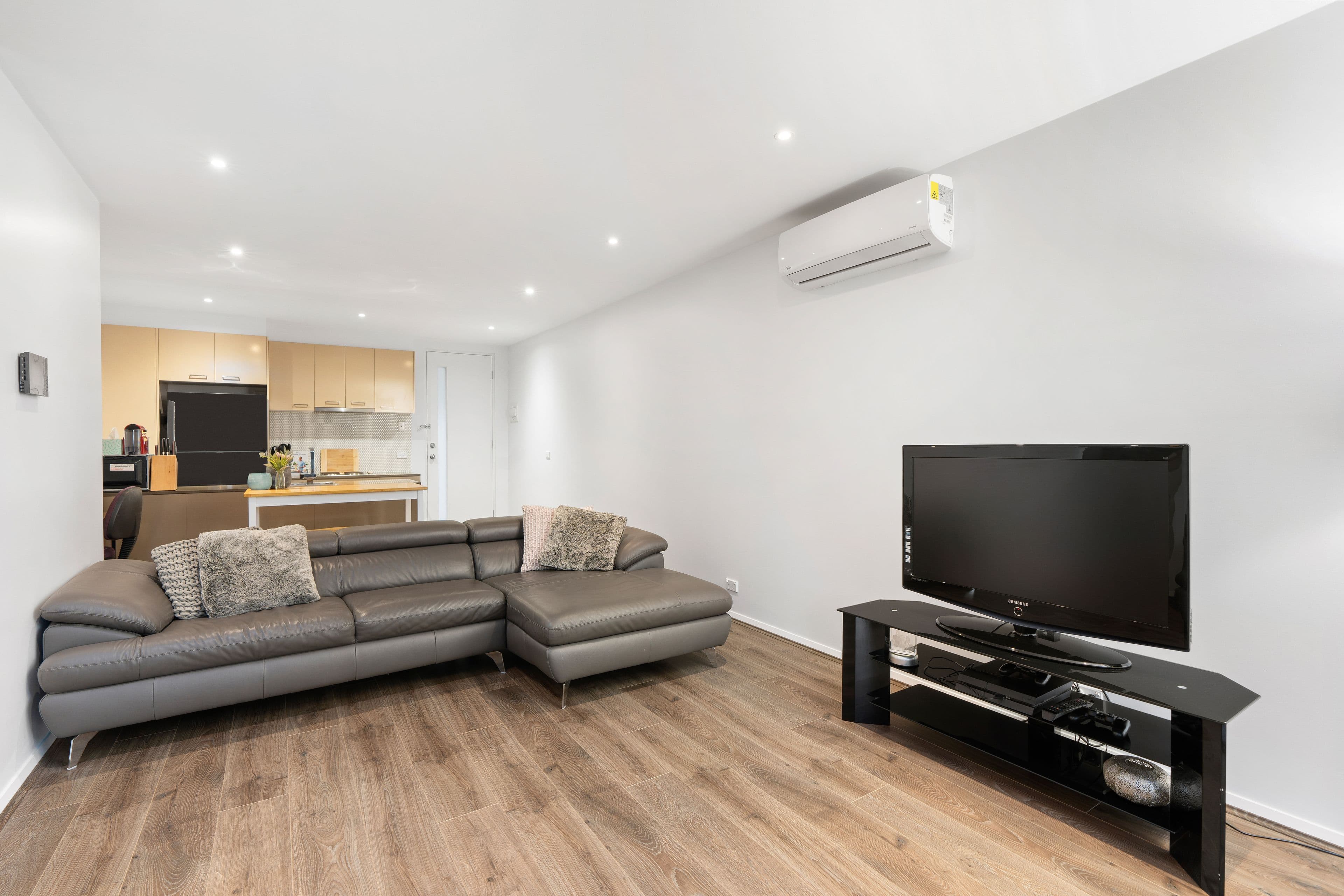 1 Vangelica Way, South Morang VIC 3752, South Morang - Thumbnail 4