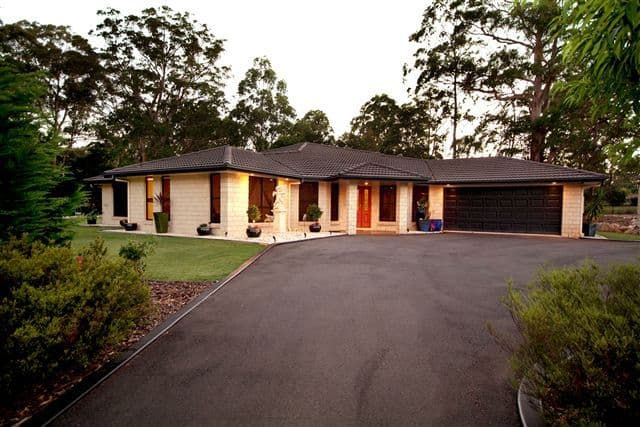 1 Leanne Court, HIGHFIELDS QLD 4352, Highfields - Image 1