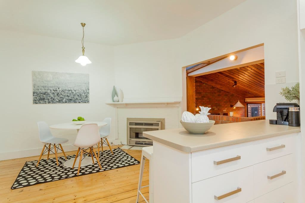 33 Camden Road, NEWTOWN VIC 3220, Newtown - Thumbnail 2