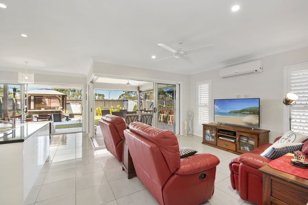 34 Dickson Crescent, North Lakes QLD 4509, North Lakes - Thumbnail 4