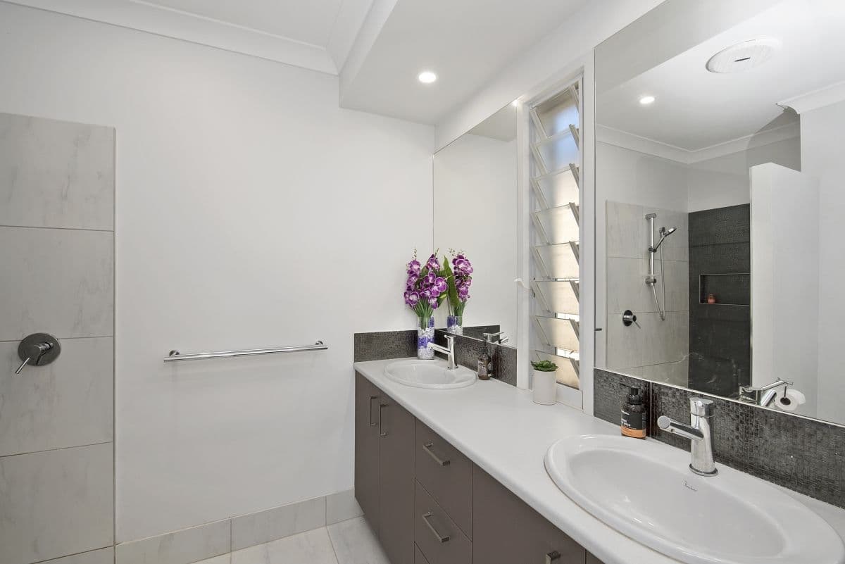 34 Dickson Crescent, North Lakes QLD 4509, North Lakes - Thumbnail 6