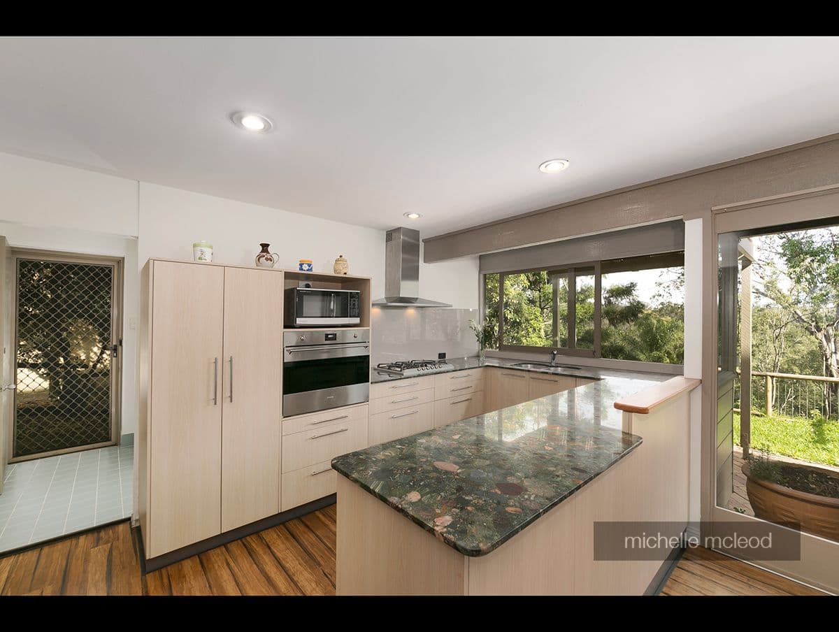 24 Rowena Street, Kenmore QLD 4069, Kenmore - Thumbnail 4