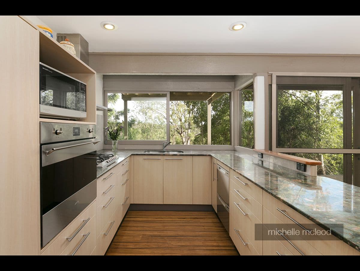 24 Rowena Street, Kenmore QLD 4069, Kenmore - Thumbnail 5