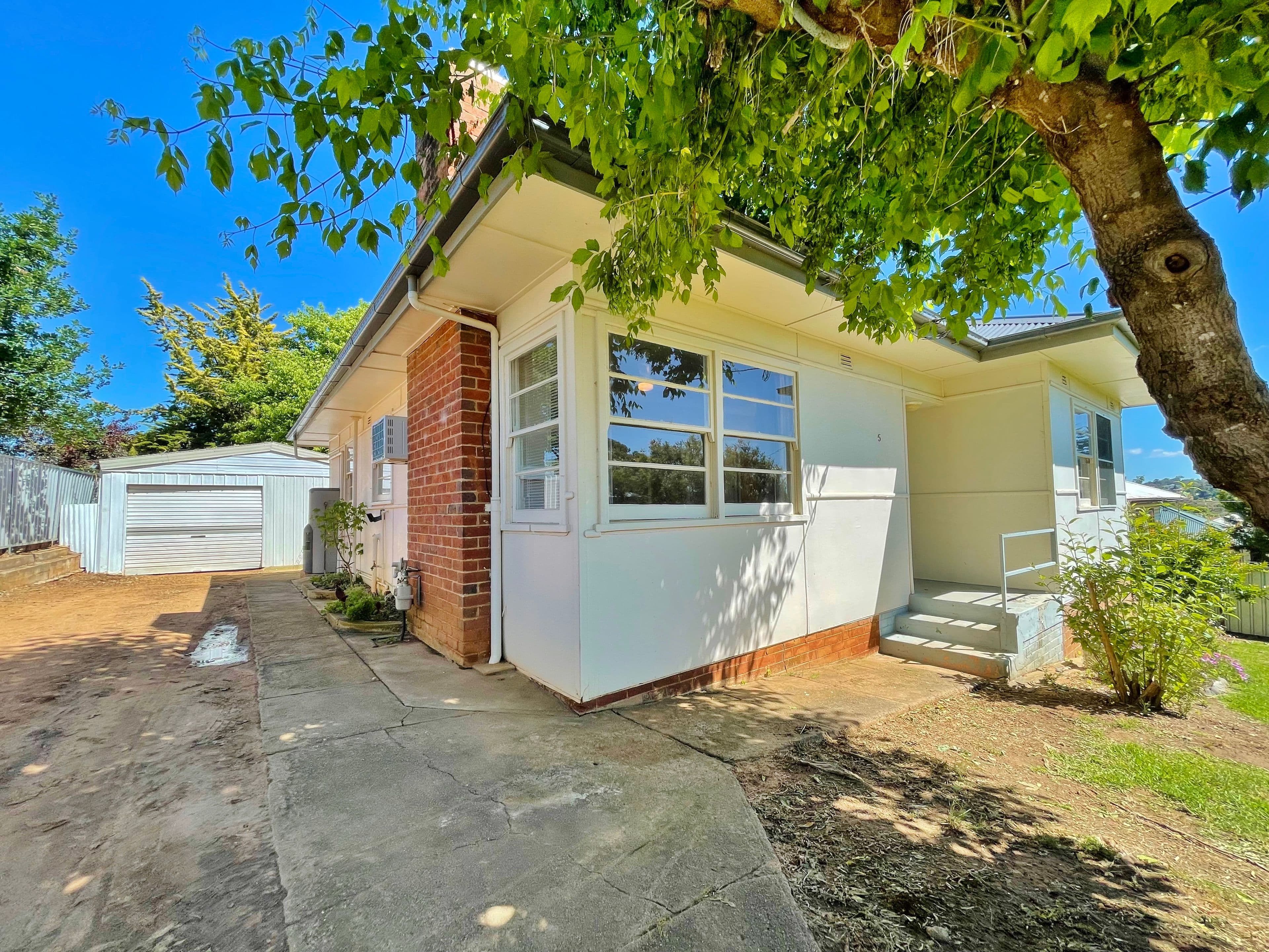 5 Stanley Street, Young NSW 2594, Young - Image 1