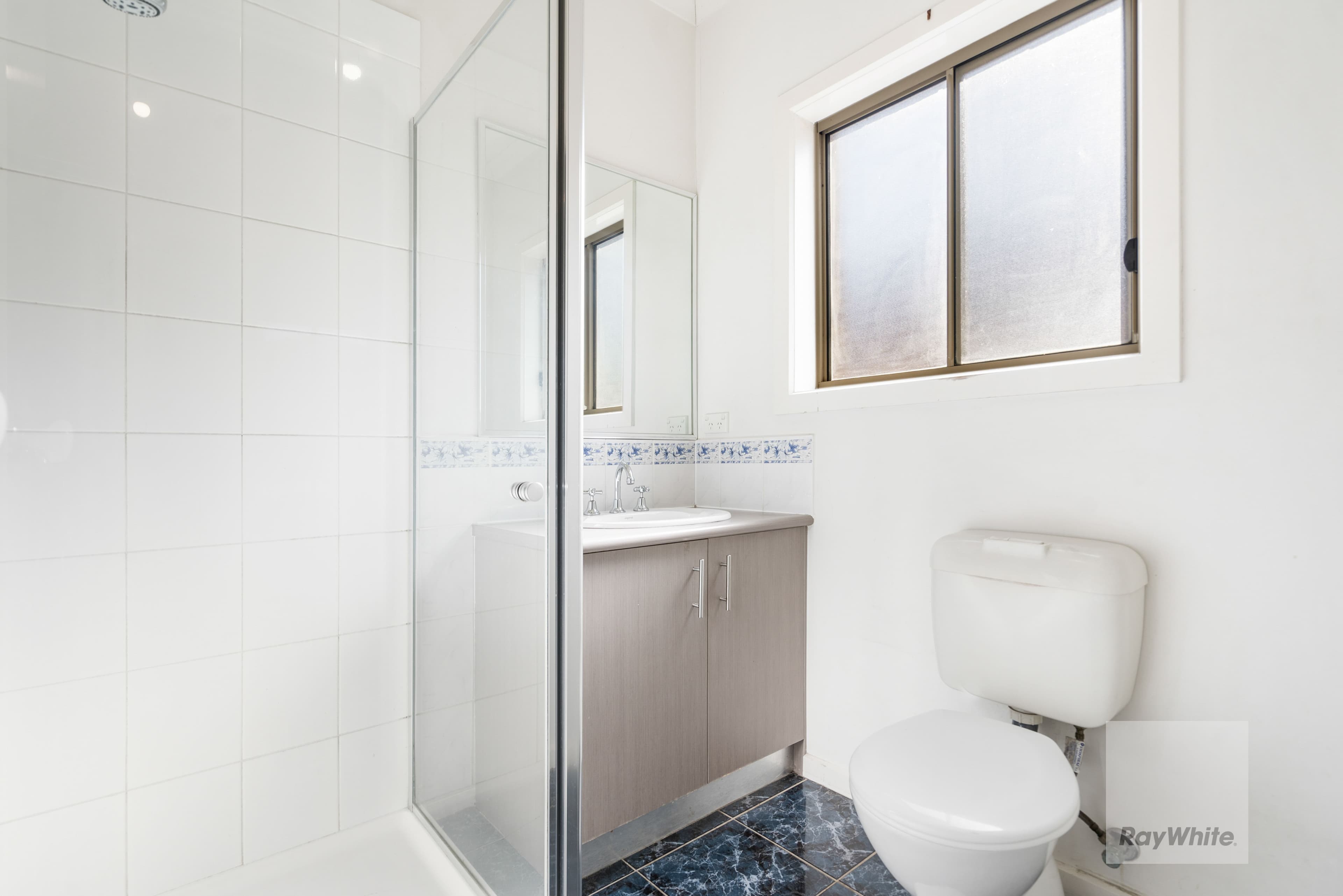 4 Dunbarrim Avenue, Cairnlea VIC 3023, Cairnlea - Thumbnail 4