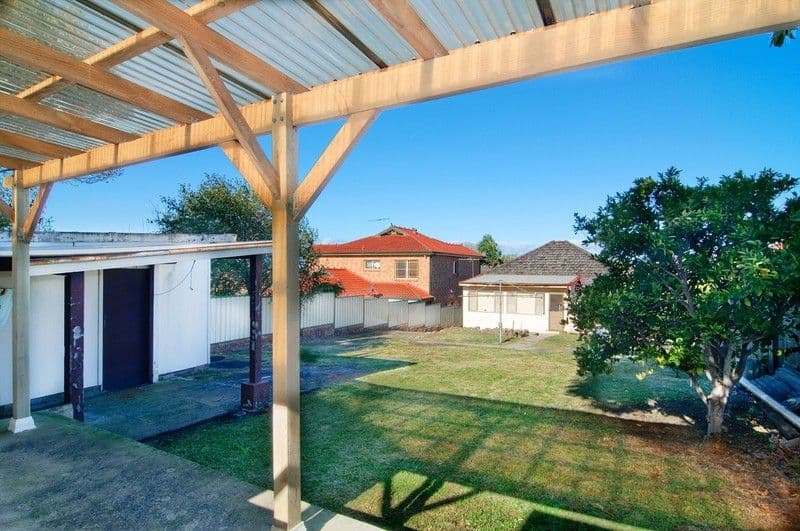 27 Gueudecourt Avenue, EARLWOOD NSW 2206, Earlwood - Thumbnail 4