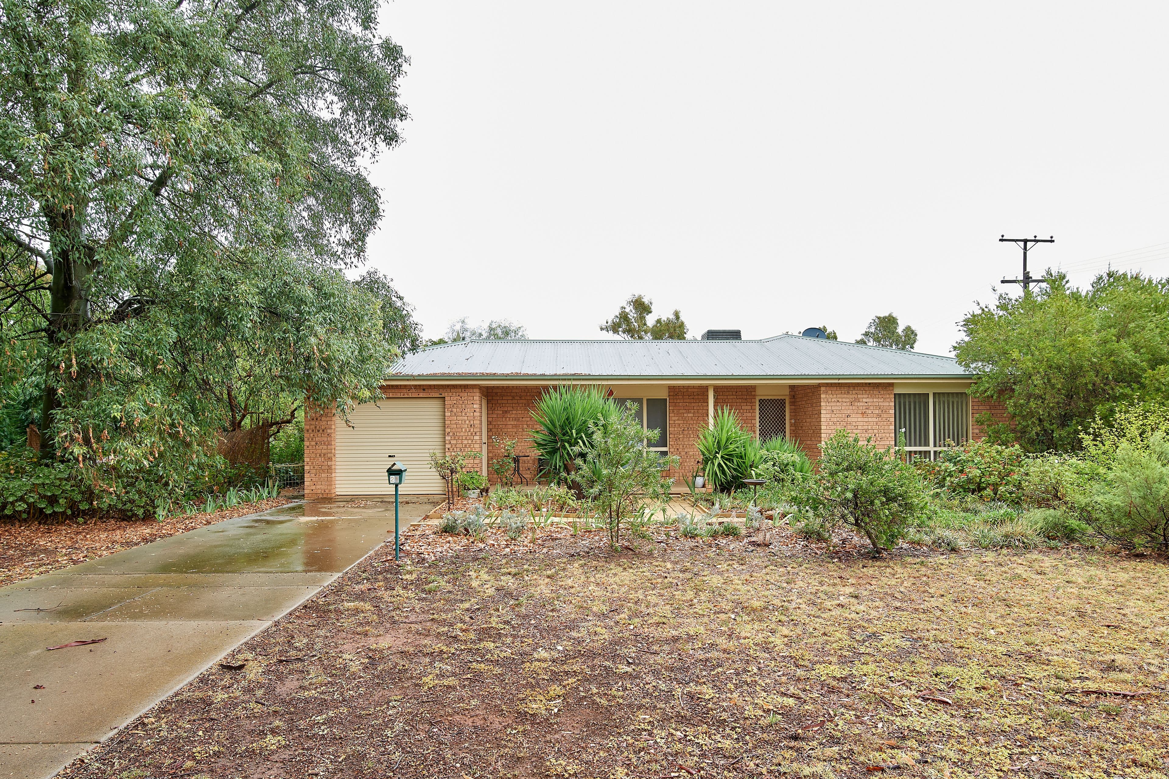 21-23 Moore Street, Ganmain NSW 2702, Ganmain - Image 1