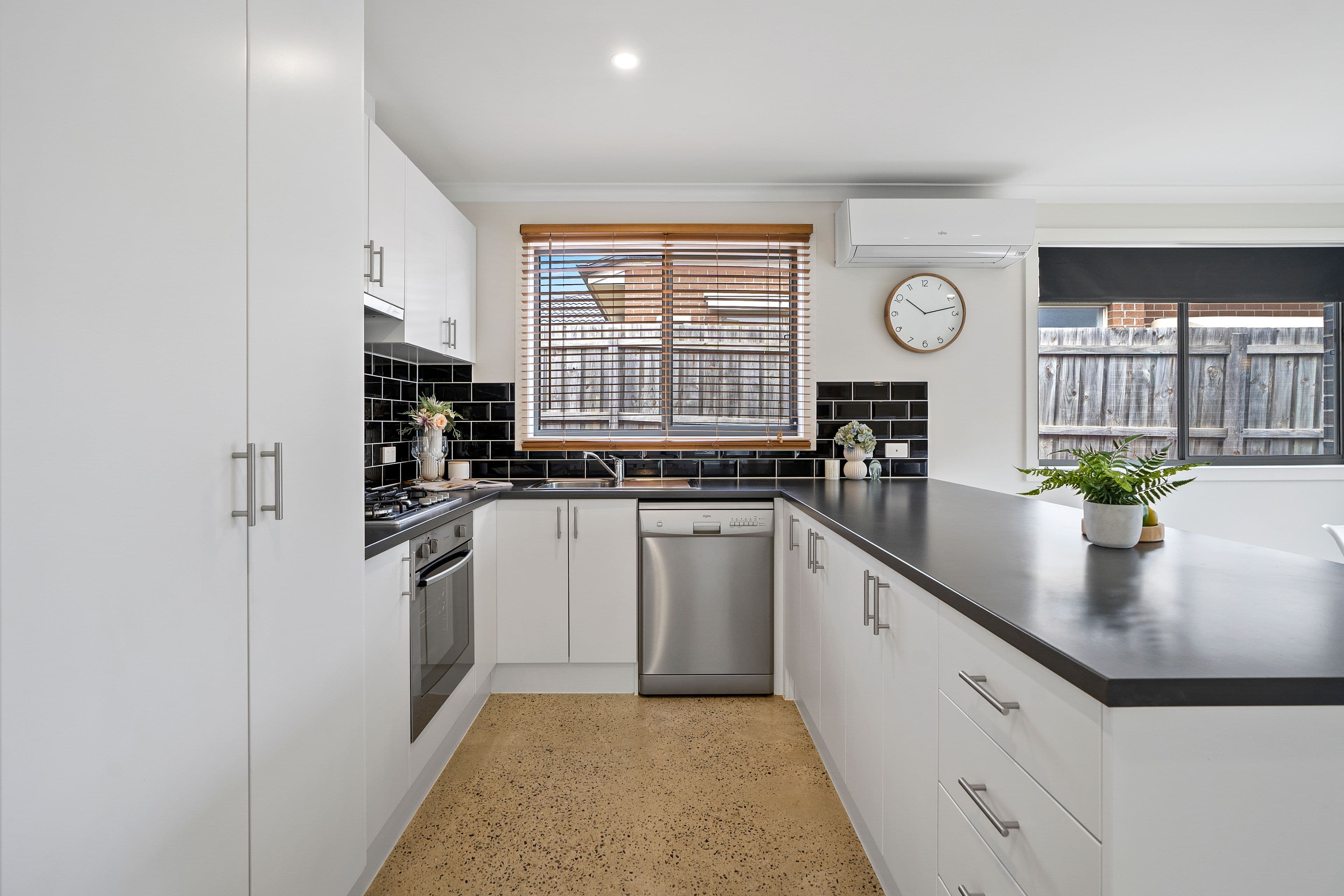 1756 Ferntree Gully Road, Ferntree Gully VIC 3156, Ferntree Gully - Thumbnail 5
