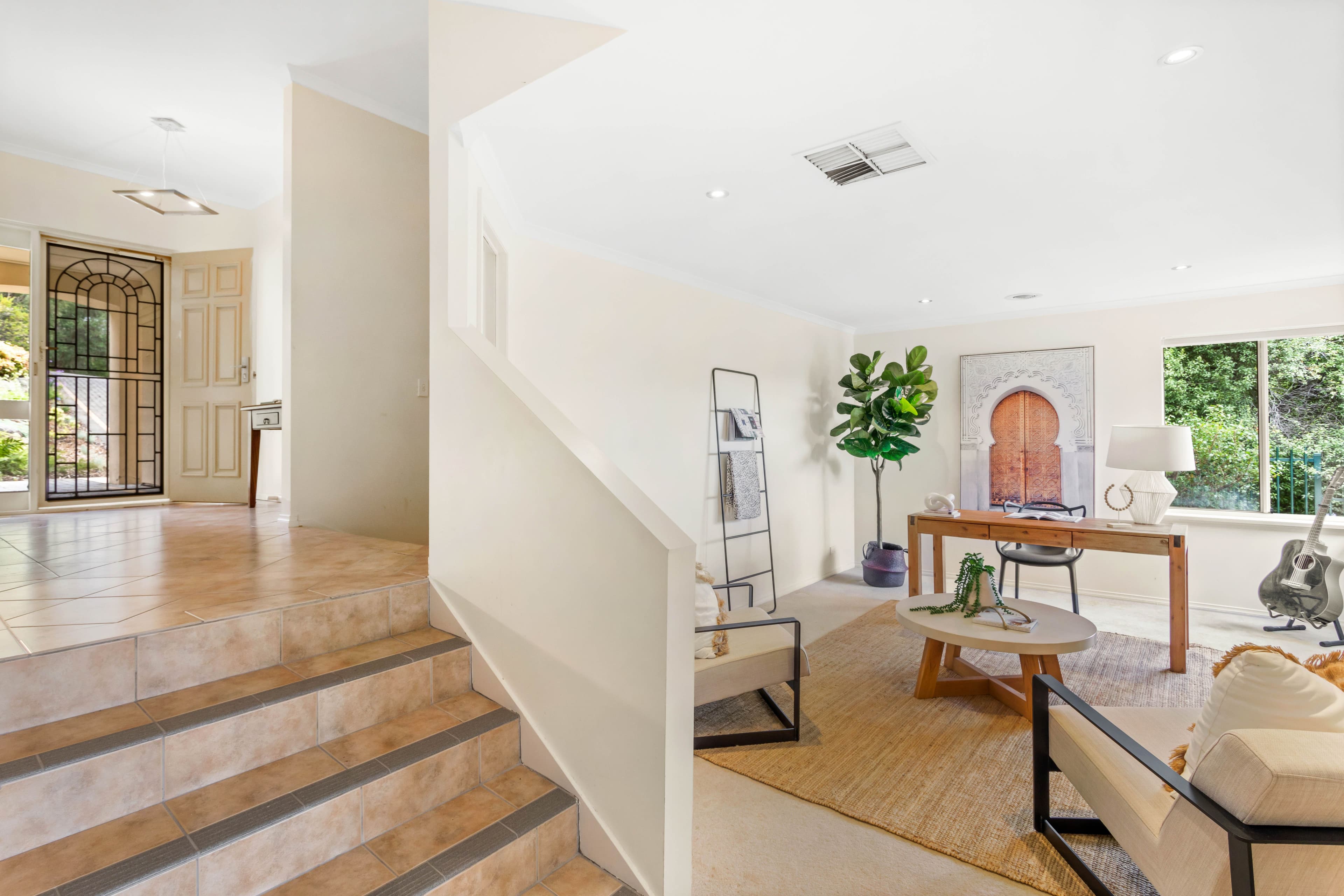 2 Crowsnest Court, Coromandel Valley SA 5051, Coromandel Valley - Thumbnail 2