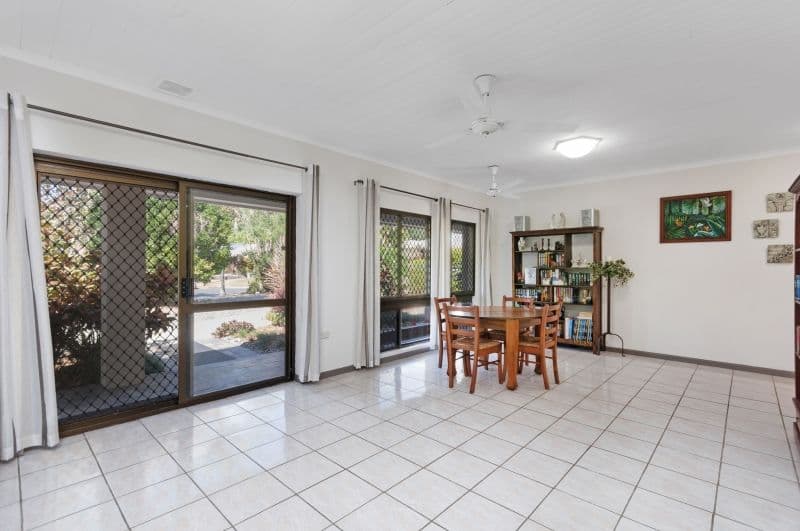 8 Caesar Close, Mooroobool QLD 4870, Mooroobool - Thumbnail 5