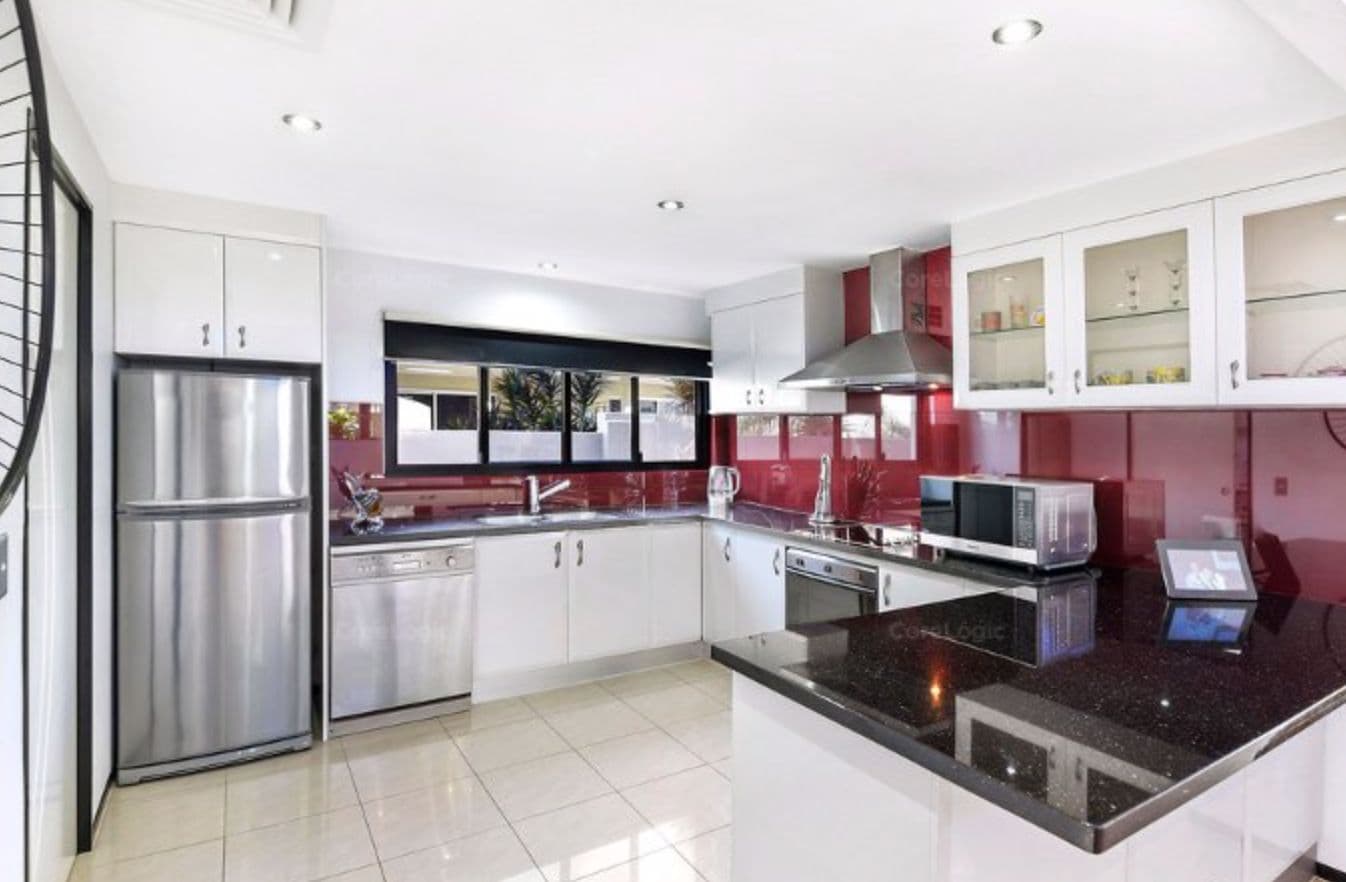 24 Daru Avenue, Runaway Bay QLD 4216, Runaway Bay - Thumbnail 6