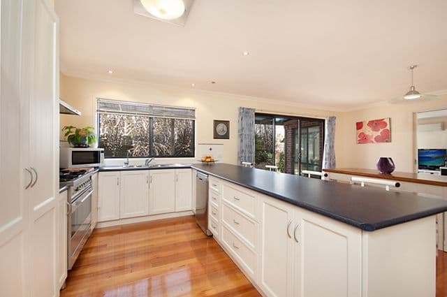 24 Toal Drive, WARRNAMBOOL VIC 3280, Warrnambool - Thumbnail 2