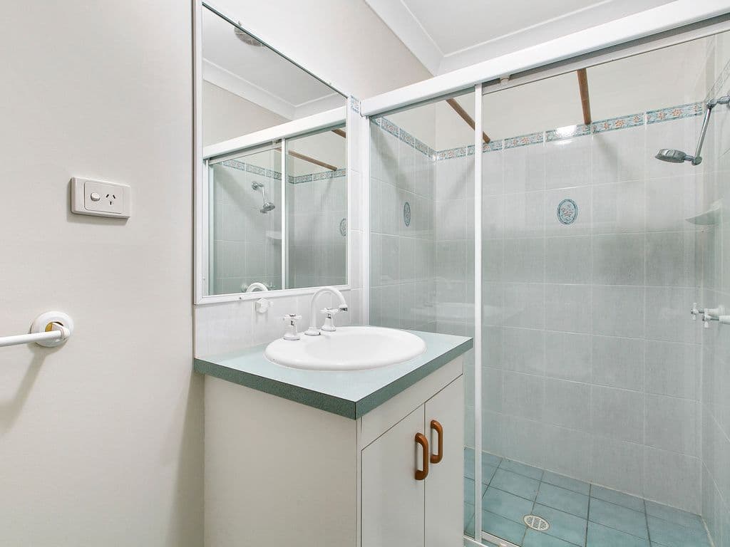 31 Roseglen Street, Greenslopes QLD 4120, Greenslopes - Thumbnail 7