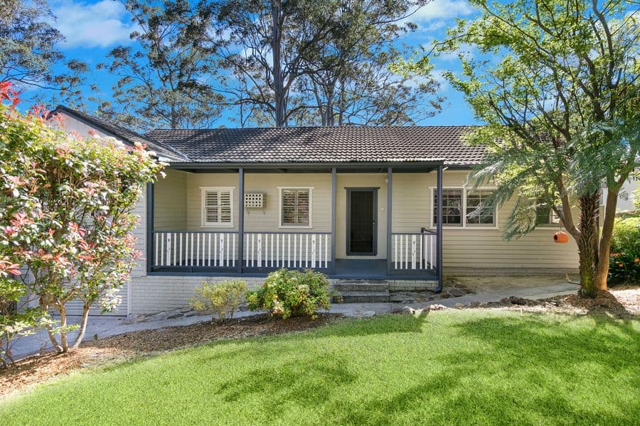 14 Osborn Road, Normanhurst - Image 1