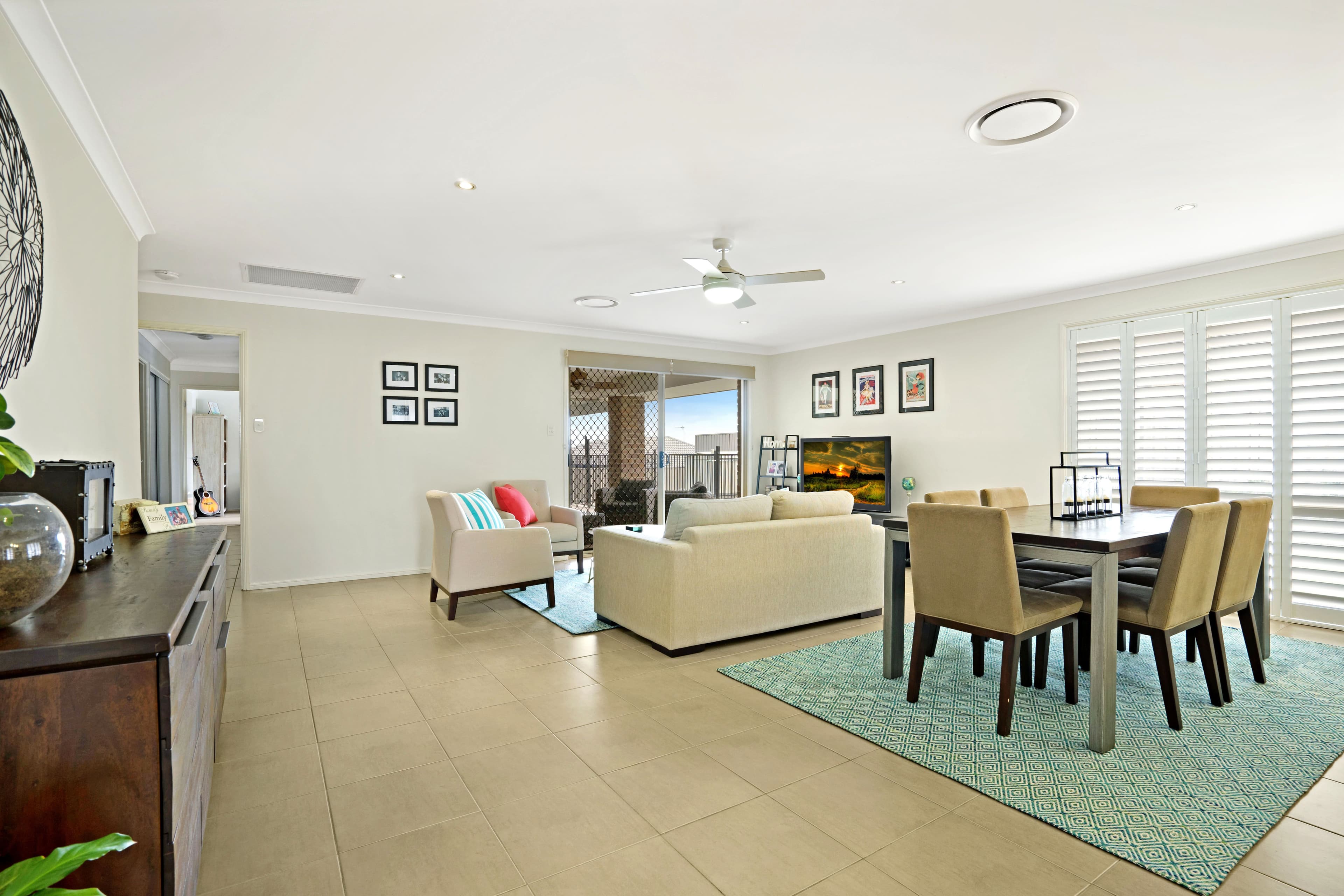 102 Canterbury Drive, Raworth - Thumbnail 4