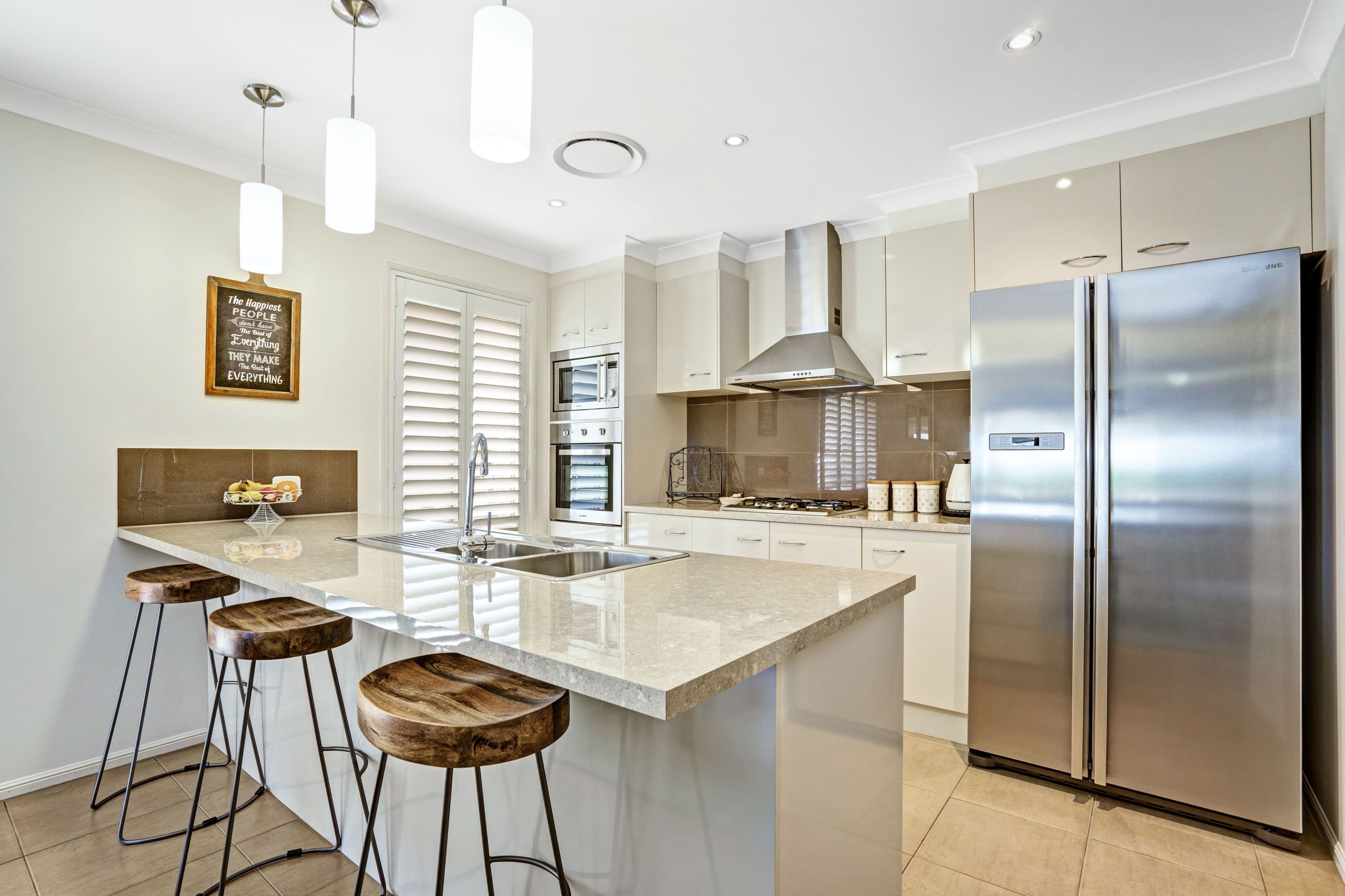 102 Canterbury Drive, Raworth - Thumbnail 6