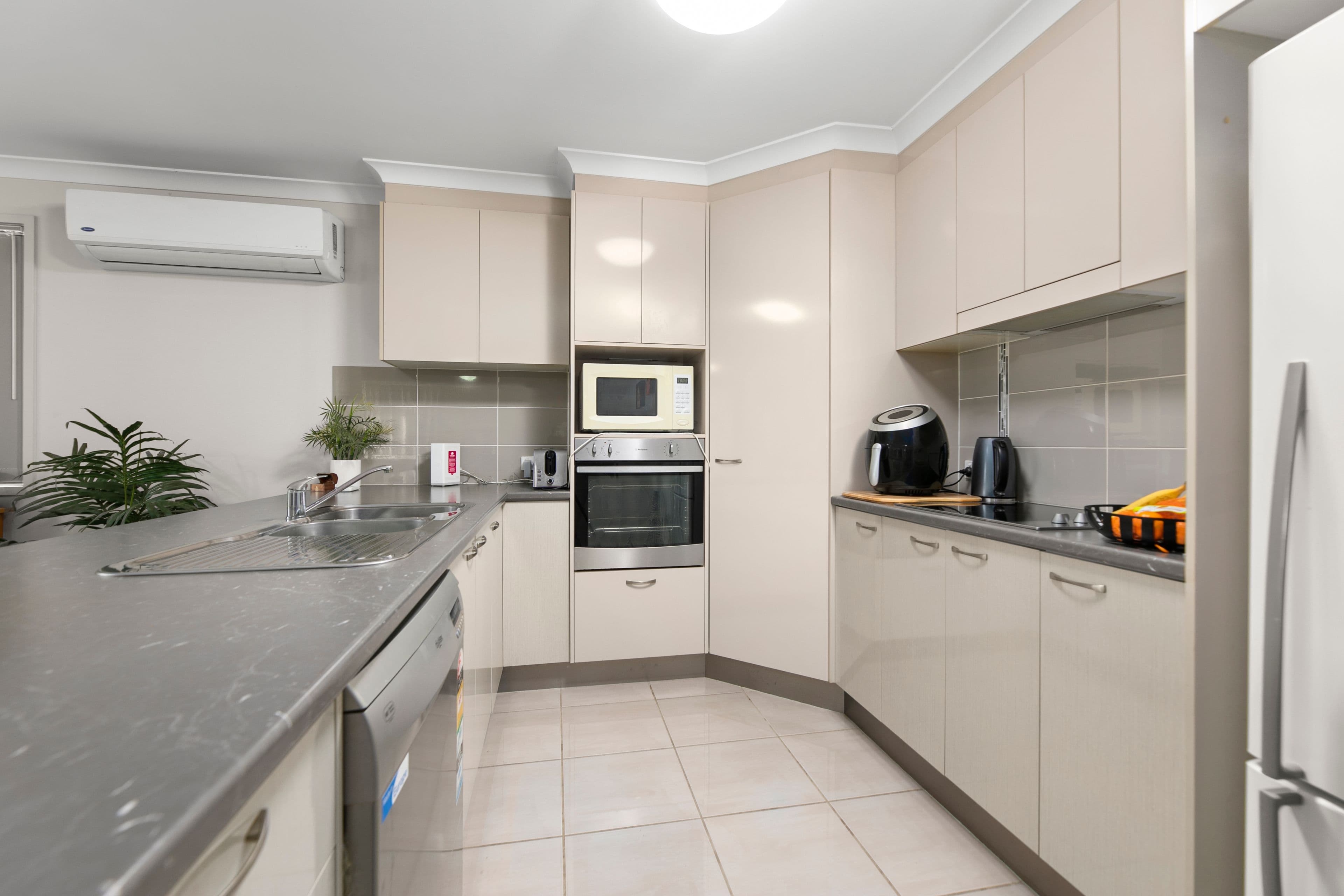 1 Hodgskin Street, Caboolture QLD 4510, Caboolture - Thumbnail 4