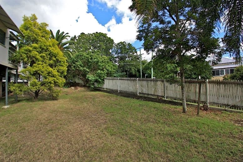 24 Waghorn Street, WOODEND QLD 4305, Woodend - Thumbnail 2