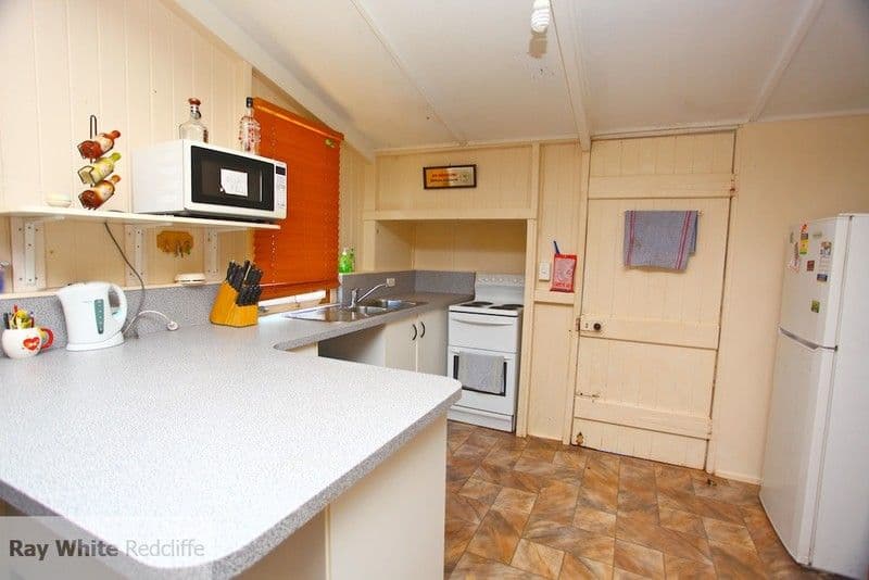 6 Josephine Street, REDCLIFFE QLD 4020, Redcliffe - Thumbnail 4