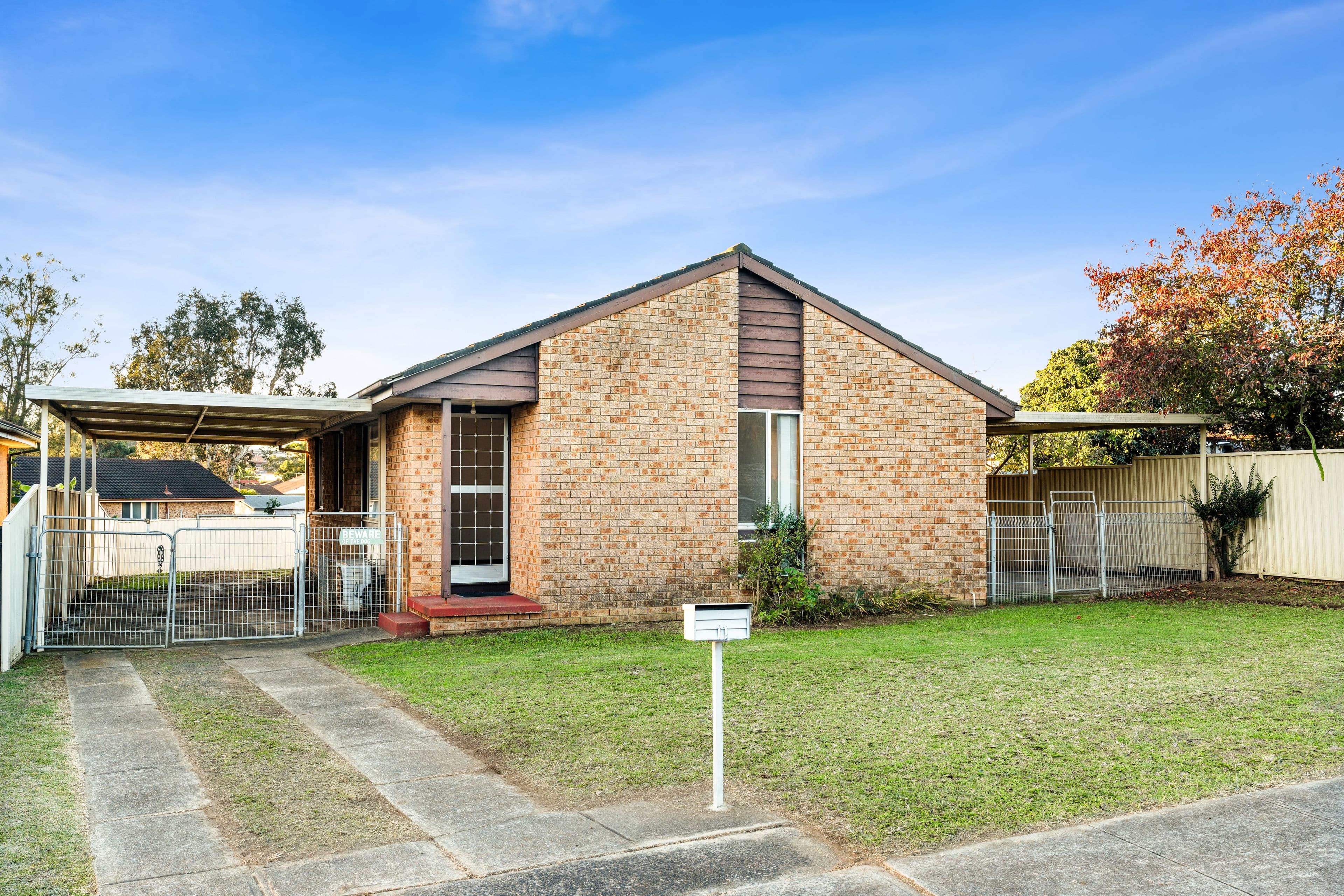 11 Glenfern Crescent, Bossley Park NSW 2176, Bossley Park - Thumbnail 4