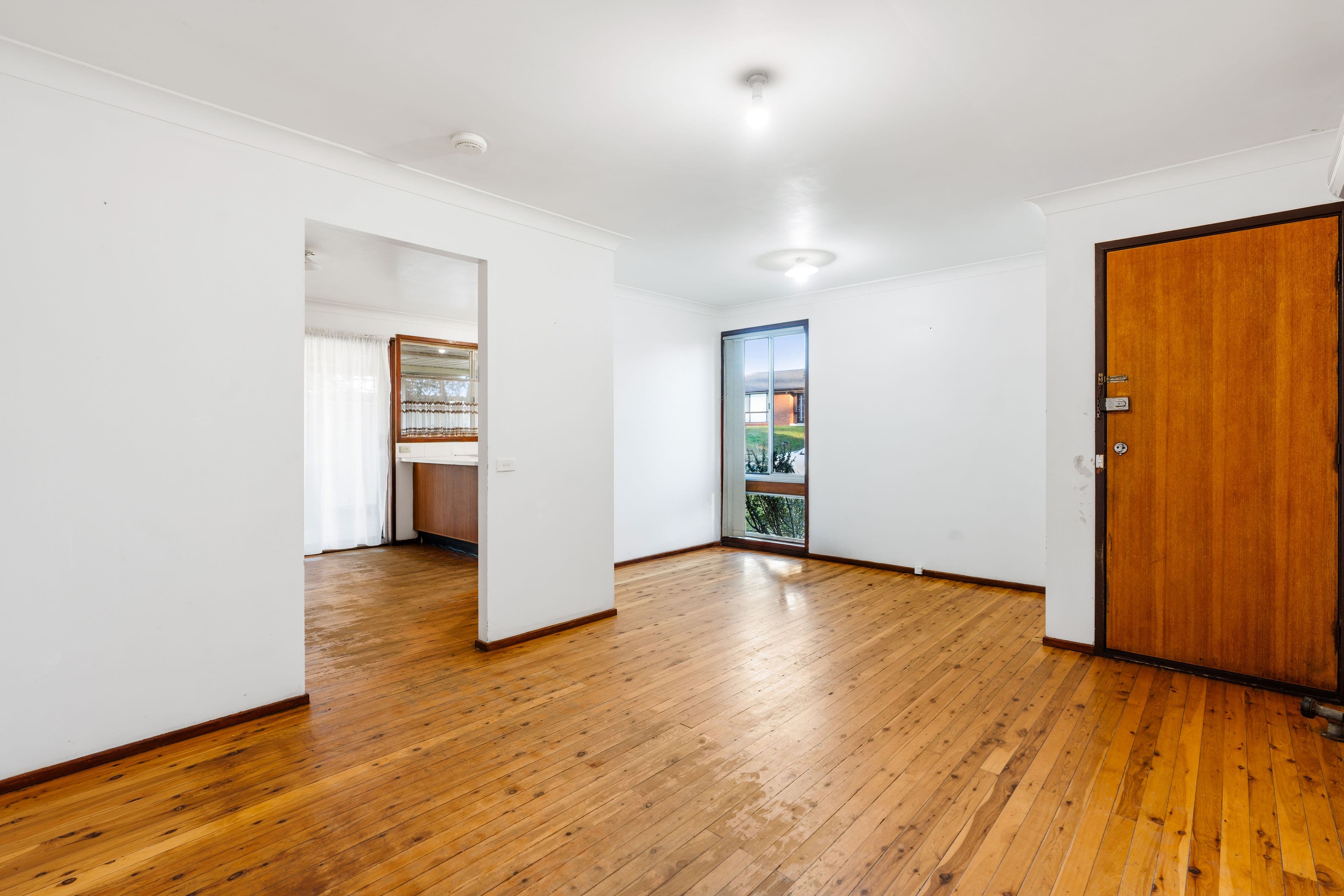 11 Glenfern Crescent, Bossley Park NSW 2176, Bossley Park - Thumbnail 7