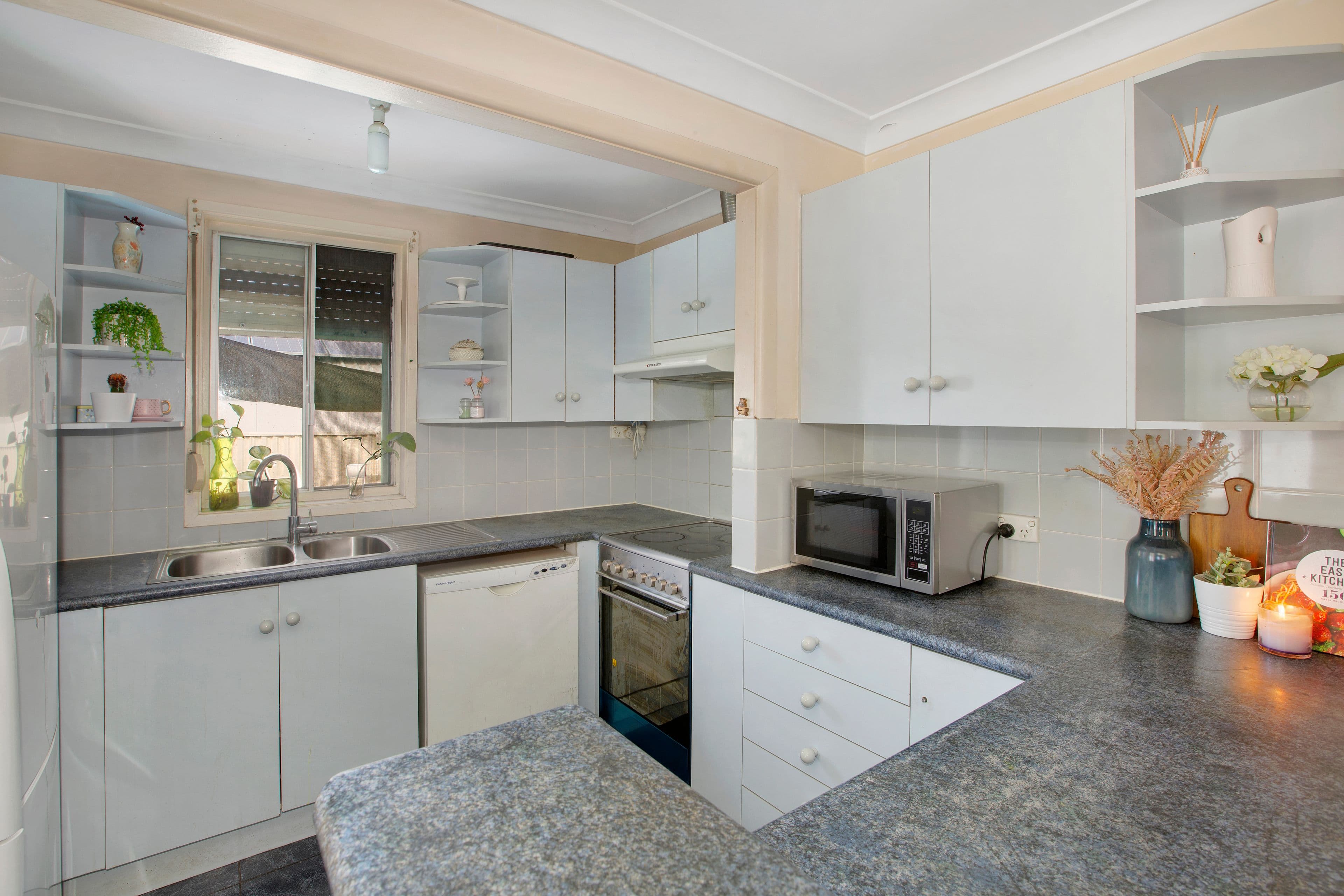 20 Tichborne Drive, Quakers Hill NSW 2763, Quakers Hill - Thumbnail 3