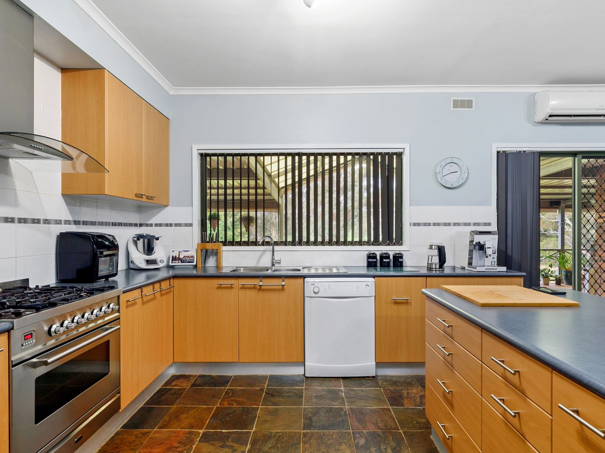 700 Telegraph Road, Seymour VIC 3660, Seymour - Thumbnail 2