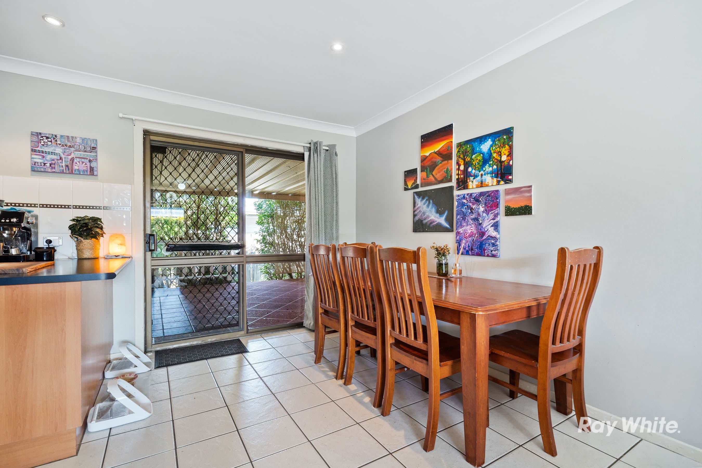 10 Lauretta Avenue, Springwood QLD 4127, Springwood - Thumbnail 6