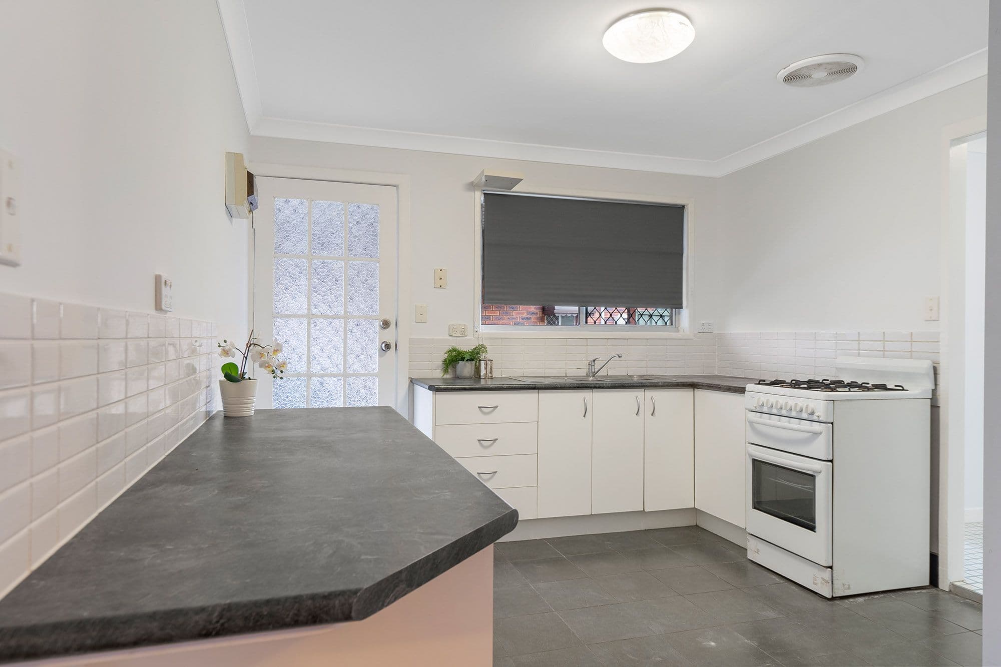 82 Ewing Road, Woodridge QLD 4114, Woodridge - Thumbnail 5