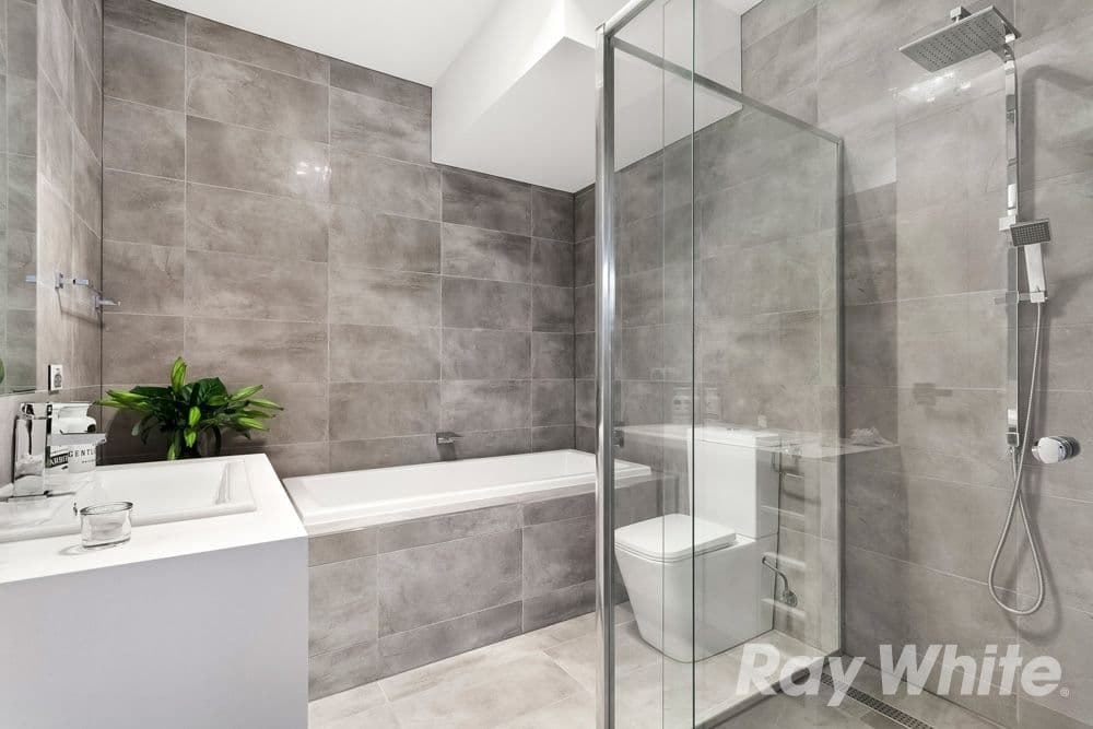 13 Carron Street, Coburg VIC 3058, Coburg - Thumbnail 3