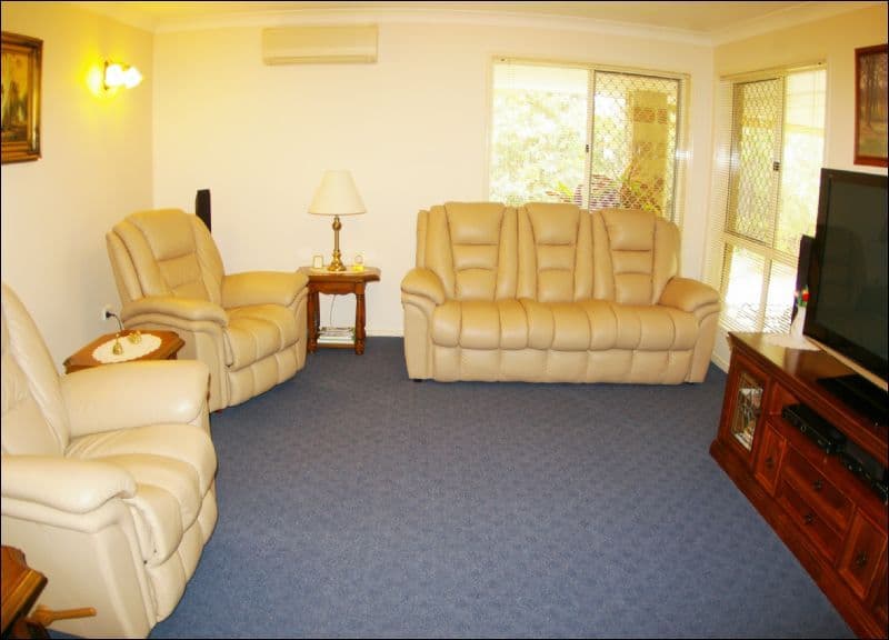 17 Cairns Crescent, DECEPTION BAY QLD 4508, Deception Bay - Thumbnail 2