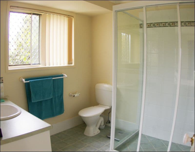 17 Cairns Crescent, DECEPTION BAY QLD 4508, Deception Bay - Thumbnail 5