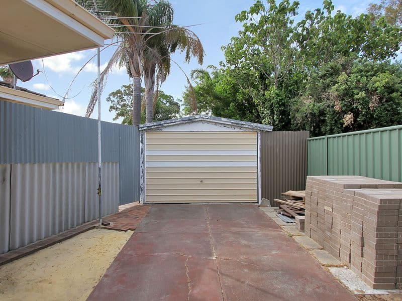 43 Casserley Avenue, GIRRAWHEEN WA 6064, Girrawheen - Thumbnail 2