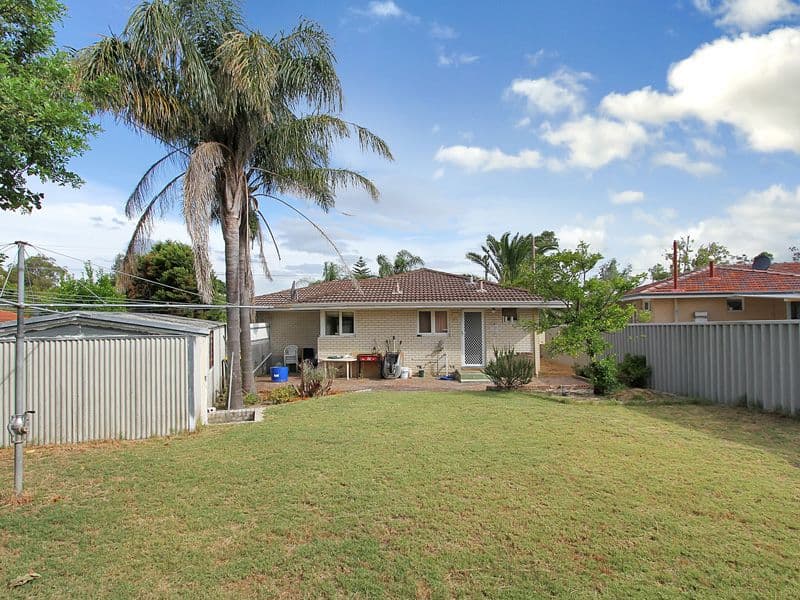 43 Casserley Avenue, GIRRAWHEEN WA 6064, Girrawheen - Thumbnail 4
