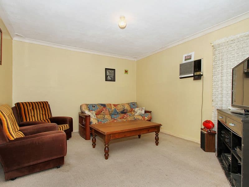 43 Casserley Avenue, GIRRAWHEEN WA 6064, Girrawheen - Thumbnail 6